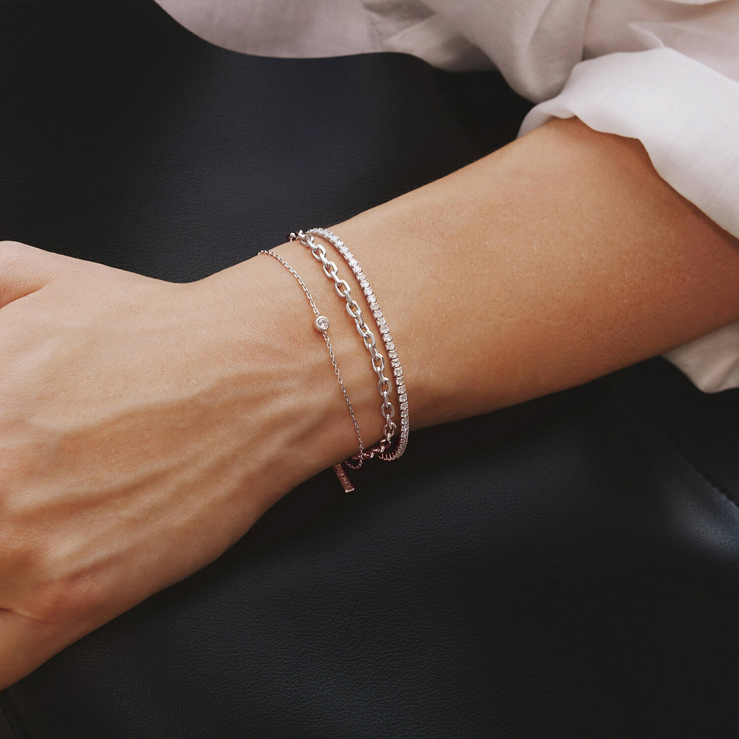  Voque Maven - Schakelarmbanden - Zilver / Gerodineerd - 18,5cm